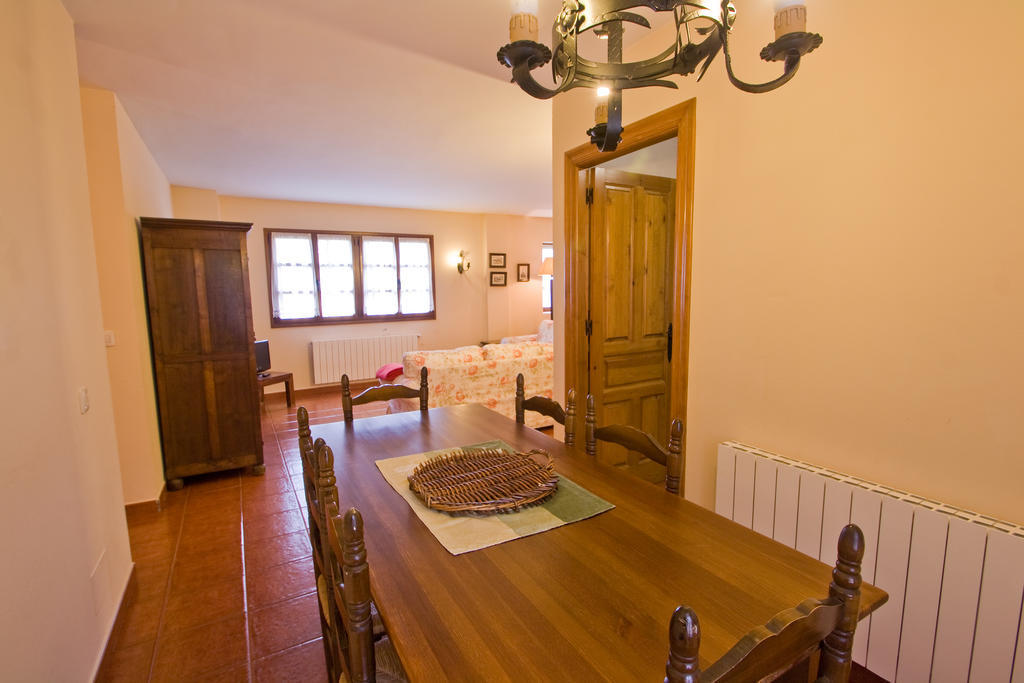 Vivienda Casa Luisa Apartment Комилас Екстериор снимка