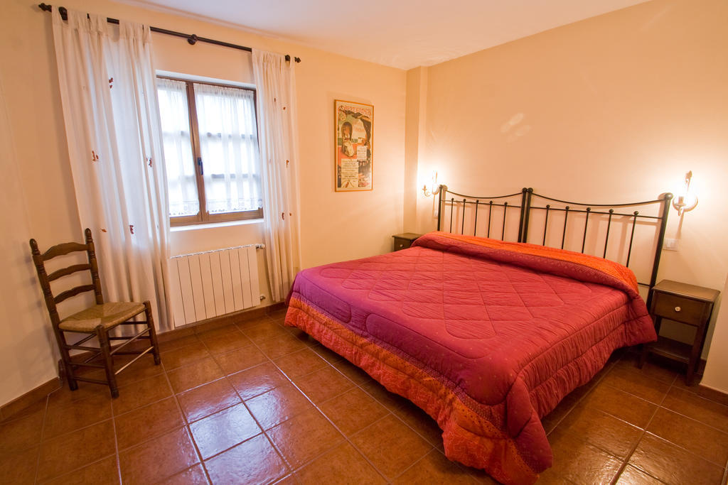 Vivienda Casa Luisa Apartment Комилас Стая снимка