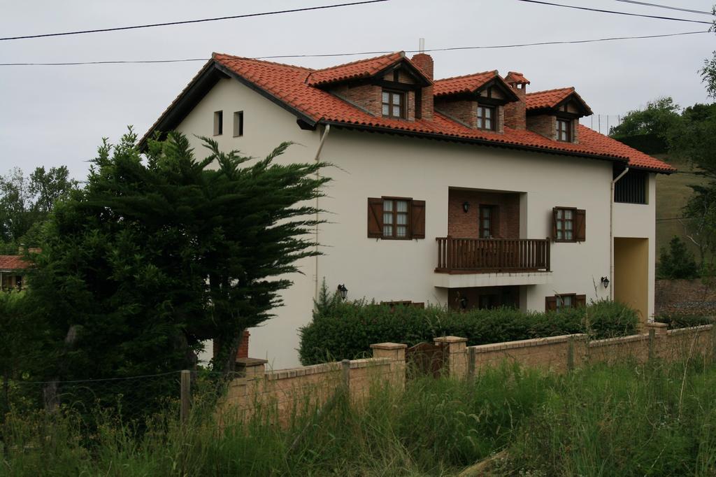 Vivienda Casa Luisa Apartment Комилас Стая снимка